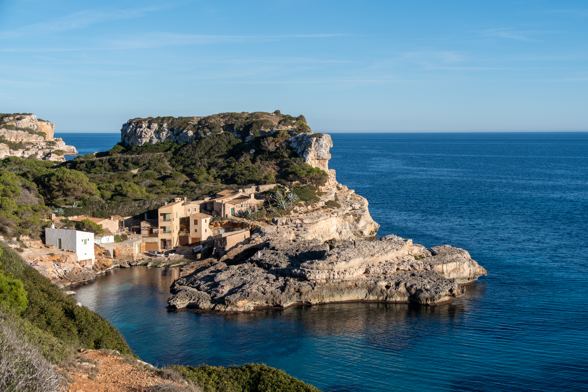 From Cala s‘Almunia to Cala Marmols